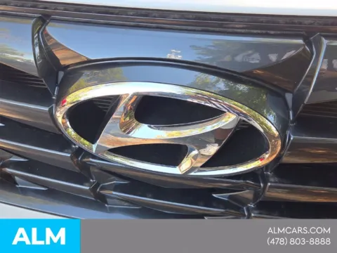 Another view of 2024 Hyundai Tucson SEL for sale in Macon, GA at ALM Hyundai Macon