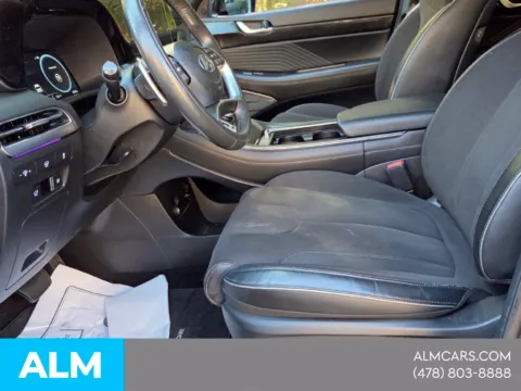 More photos of 2025 Hyundai Palisade Calligraphy Night Edition at ALM Hyundai Macon, GA