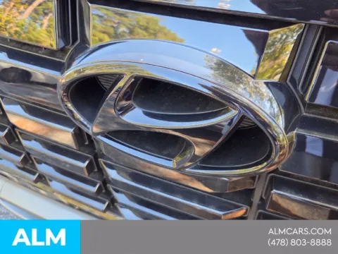 More photos of 2025 Hyundai Palisade SEL at ALM Hyundai Macon, GA