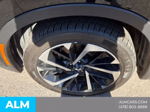 Another view of 2024 Mitsubishi Outlander for sale in Macon, GA at ALM Hyundai Macon