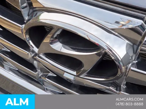 Another view of 2023 Hyundai Tucson Limited for sale in Macon, GA at ALM Hyundai Macon