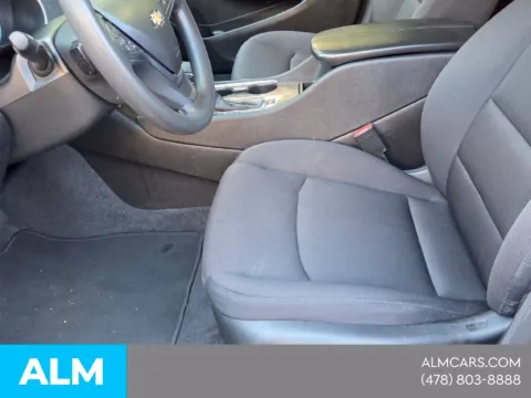 More photos of 2024 Chevrolet Malibu LT at ALM Hyundai Macon, GA