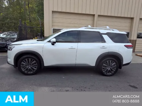 Photos of 2025 Nissan Pathfinder SL for sale in Macon, GA at ALM Hyundai Macon