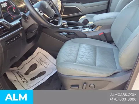More photos of 2024 Kia Telluride EX X-Line at ALM Hyundai Macon, GA