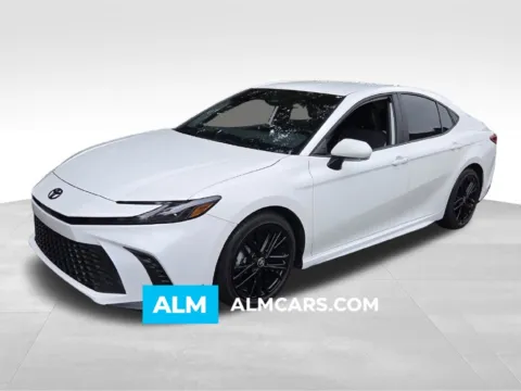 White 2025 Toyota Camry SE for sale in Macon, GA
