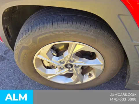 Another view of 2023 Hyundai Tucson SEL for sale in Macon, GA at ALM Hyundai Macon