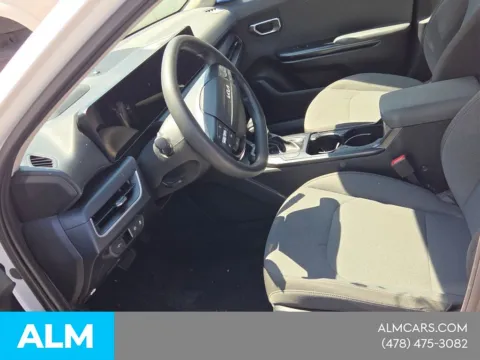 More photos of 2025 Kia K4 LXS at ALM Mazda Macon, GA