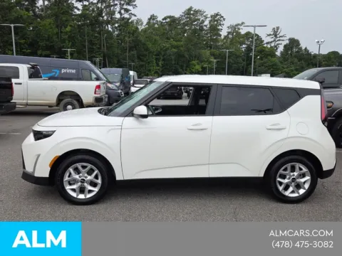 More photos of 2025 Kia Soul LX at ALM Mazda Macon, GA