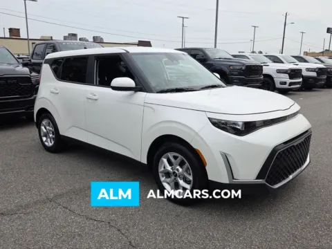 White 2025 Kia Soul LX for sale in Macon, GA