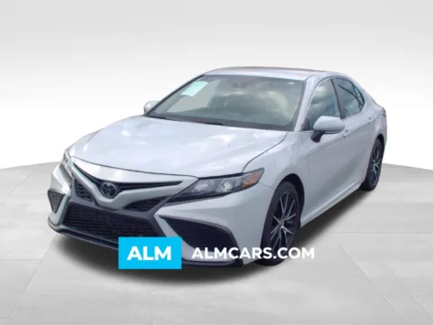 White 2023 Toyota Camry SE for sale in Macon, GA