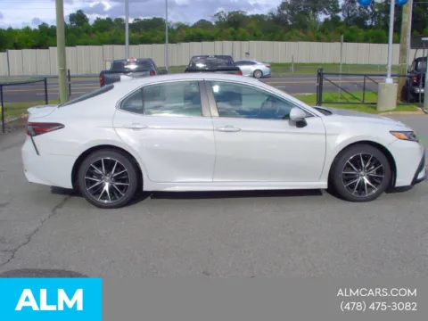 More photos of 2023 Toyota Camry SE at ALM Mazda Macon, GA