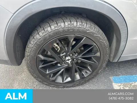 More photos of 2022 Mitsubishi Outlander SE at ALM Mazda Macon, GA