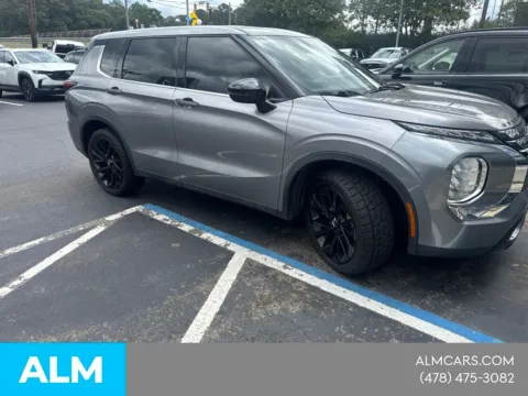 Another view of 2022 Mitsubishi Outlander SE for sale in Macon, GA at ALM Mazda Macon