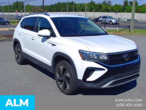Another view of 2024 Volkswagen Taos 1.5T SE for sale in Macon, GA at ALM Mazda Macon
