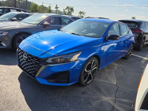 Blue 2025 Nissan Altima 2.5 SR for sale in Macon, GA