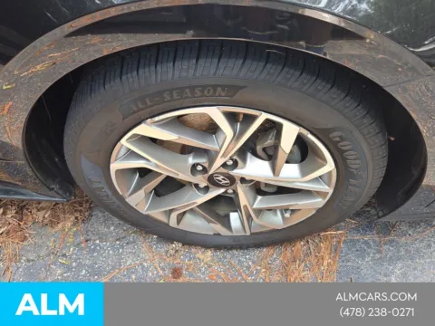 More photos of 2021 Hyundai Sonata SEL at Genesis of Macon, GA