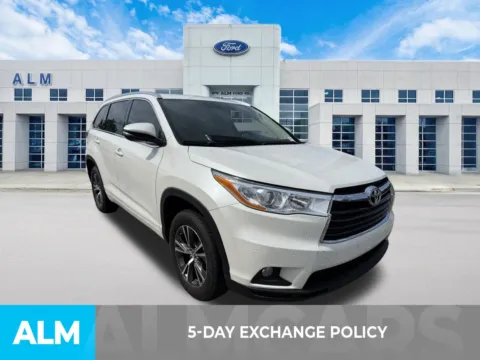 Another view of 2016 Toyota Highlander XLE V6 for sale in Marietta, GA at ALM Ford Marietta