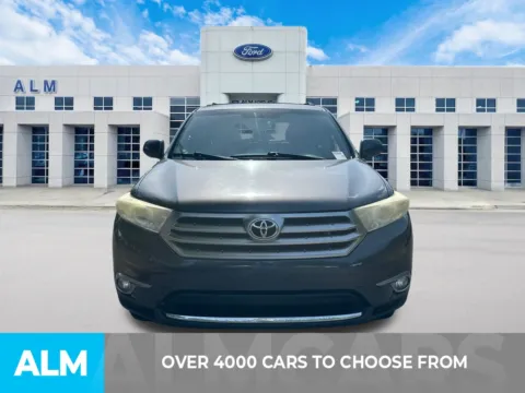 Photos of 2013 Toyota Highlander Base Plus for sale in Marietta, GA at ALM Ford Marietta