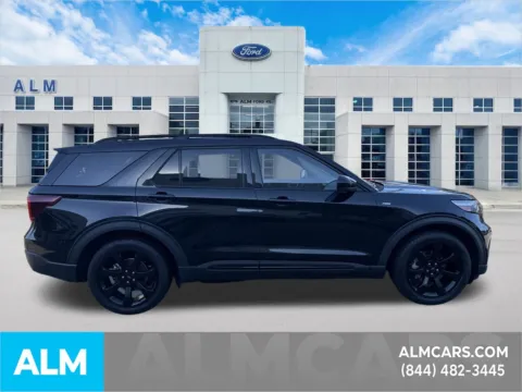 More photos of 2023 Ford Explorer ST-Line at ALM Ford Marietta, GA
