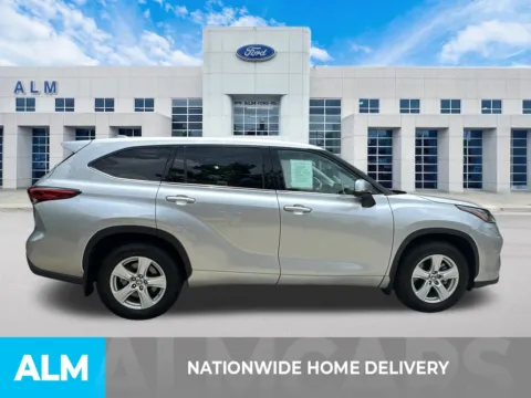 More photos of 2021 Toyota Highlander L at ALM Ford Marietta, GA