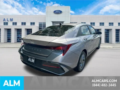 More photos of 2024 Hyundai Elantra SEL at ALM Ford Marietta, GA