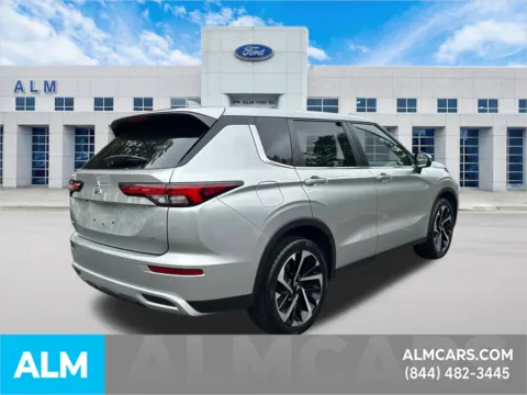 More photos of 2024 Mitsubishi Outlander SE at ALM Ford Marietta, GA