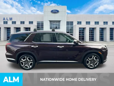 More photos of 2023 Hyundai Palisade Limited at ALM Ford Marietta, GA