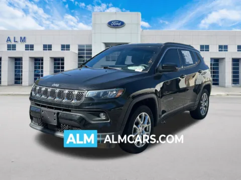 Black 2023 Jeep Compass Latitude Lux for sale in Marietta, GA