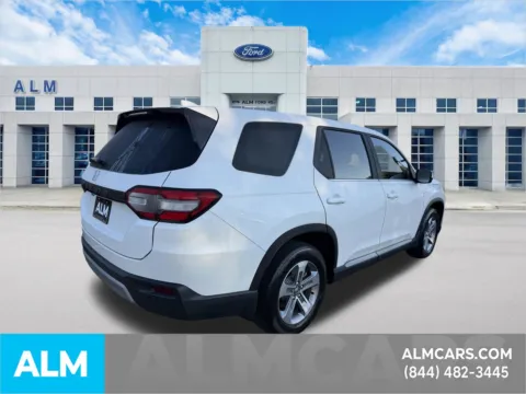 More photos of 2025 Honda Pilot EX-L+ at ALM Ford Marietta, GA