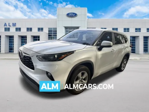Unknown 2023 Toyota Highlander Hybrid LE for sale in Marietta, GA