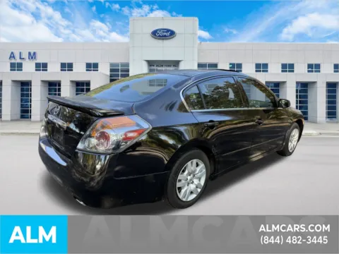 More photos of 2010 Nissan Altima 2.5 at ALM Ford Marietta, GA