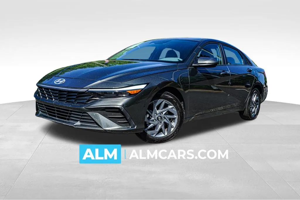 Gray 2024 Hyundai Elantra SEL for sale in Marietta, GA