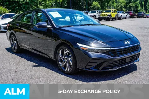More photos of 2024 Hyundai Elantra Limited at ALM Marietta, GA