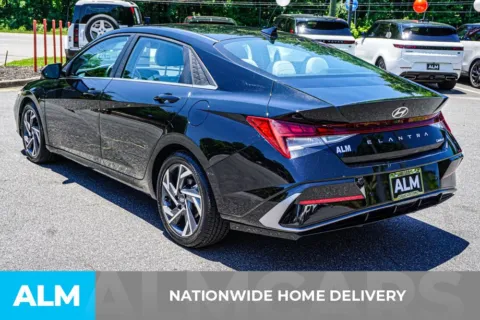 More photos of 2024 Hyundai Elantra Limited at ALM Marietta, GA