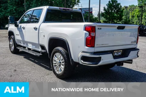 More photos of 2020 Chevrolet Silverado 2500 HD High Country at ALM Marietta, GA