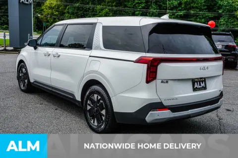More photos of 2026 Kia Carnival Hybrid LXS at ALM Marietta, GA