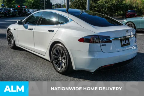 More photos of 2020 Tesla Model S Long Range Plus at ALM Marietta, GA