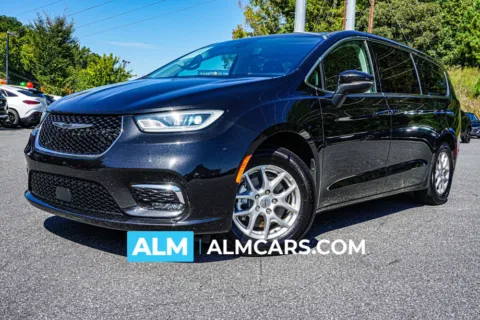 Black 2023 Chrysler Pacifica Touring L for sale in Marietta, GA