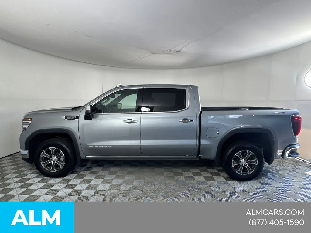2026 GMC Sierra 1500 SLT - Photo 10