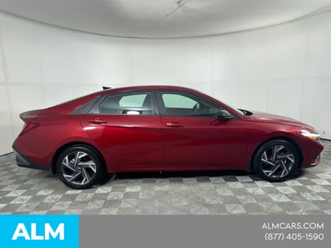 More photos of 2025 Hyundai Elantra SEL Sport at ALM GMC SOUTH, GA