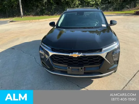 Photos of 2025 Chevrolet Trax LT for sale in Morrow, GA at ALM GMC SOUTH