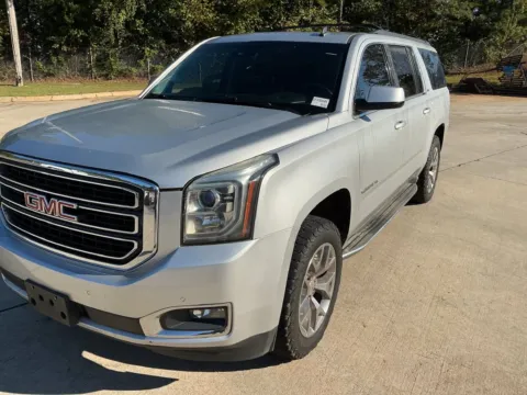 Silver 2015 GMC Yukon XL SLT 1500 for sale in Morrow, GA