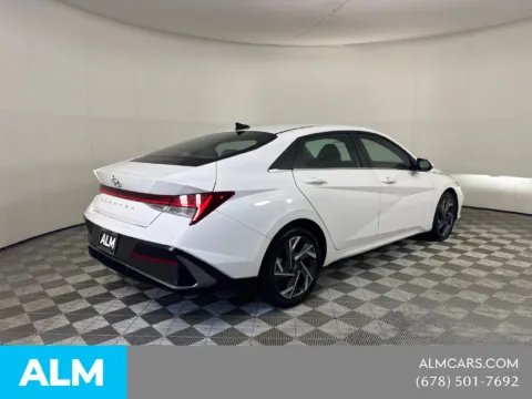 More photos of 2025 Hyundai Elantra SEL Convenience at ALM Mazda South, GA