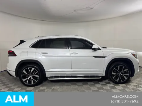 More photos of 2025 Volkswagen Atlas Cross Sport 2.0T SEL Premium R-Line at ALM Mazda South, GA