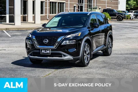 More photos of 2022 Nissan Rogue SV at ALM Newnan, GA