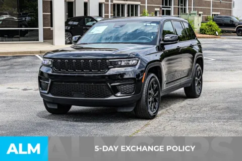 More photos of 2025 Jeep Grand Cherokee Altitude / MT Certified at ALM Newnan, GA