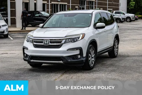 More photos of 2020 Honda Pilot EX-L at ALM Newnan, GA