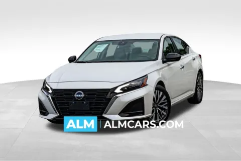 White 2024 Nissan Altima 2.5 SV for sale in Newnan, GA