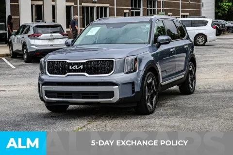More photos of 2023 Kia Telluride EX at ALM Newnan, GA