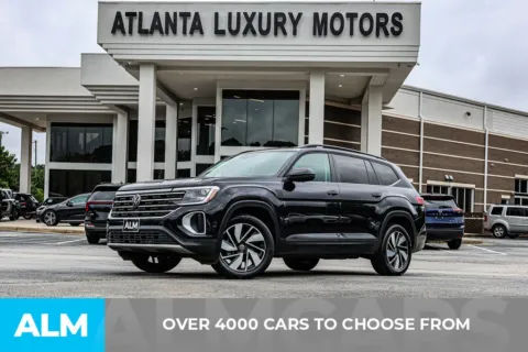 Photos of 2024 Volkswagen Atlas 2.0T SE w/Technology for sale in Newnan, GA at ALM Newnan